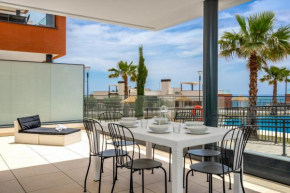 Fantastic poolfront apartment in Middel Views by Costarentals - Ref 161